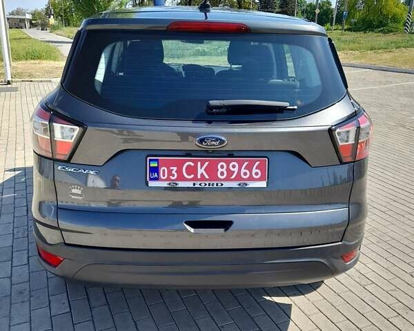 Серый Форд Эскейп, объемом двигателя 2.5 л и пробегом 229 тыс. км за 13300 $, фото 9 на Automoto.ua