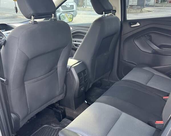 Серый Форд Эскейп, объемом двигателя 2 л и пробегом 231 тыс. км за 12100 $, фото 13 на Automoto.ua