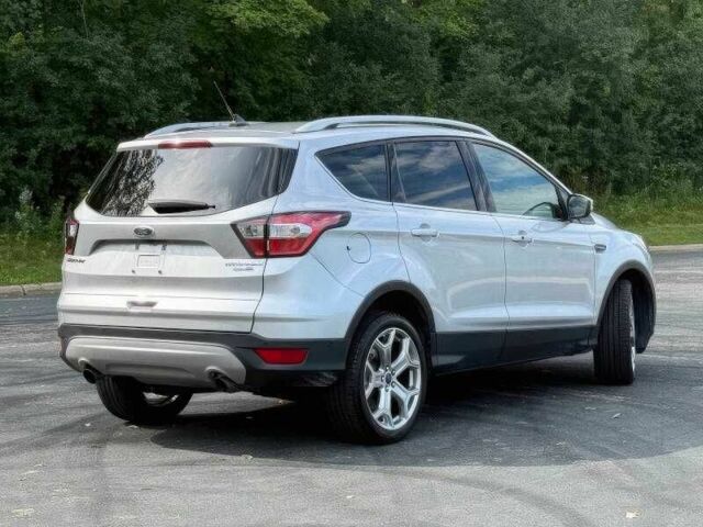 Форд Эскейп 2018 в Ивано-Франковске на Automoto.ua Серый Форд Эскейп, объемом двигателя 2 л и пробегом 77 тыс. км за 3700 $, фото 4 на Automoto.ua
