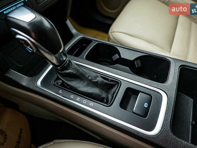 Серый Форд Эскейп, объемом двигателя 1.5 л и пробегом 106 тыс. км за 15261 $, фото 16 на Automoto.ua