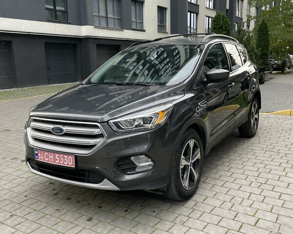 Сірий Форд Ескейп, об'ємом двигуна 1.5 л та пробігом 107 тис. км за 12500 $, фото 6 на Automoto.ua