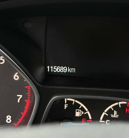 Серый Форд Эскейп, объемом двигателя 2.5 л и пробегом 118 тыс. км за 14600 $, фото 16 на Automoto.ua