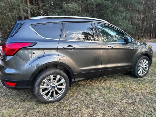 Серый Форд Эскейп, объемом двигателя 0 л и пробегом 82 тыс. км за 9600 $, фото 8 на Automoto.ua