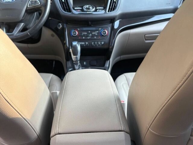 Серый Форд Эскейп, объемом двигателя 2 л и пробегом 99 тыс. км за 8000 $, фото 17 на Automoto.ua