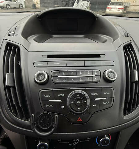 Серый Форд Эскейп, объемом двигателя 2.5 л и пробегом 118 тыс. км за 14600 $, фото 18 на Automoto.ua