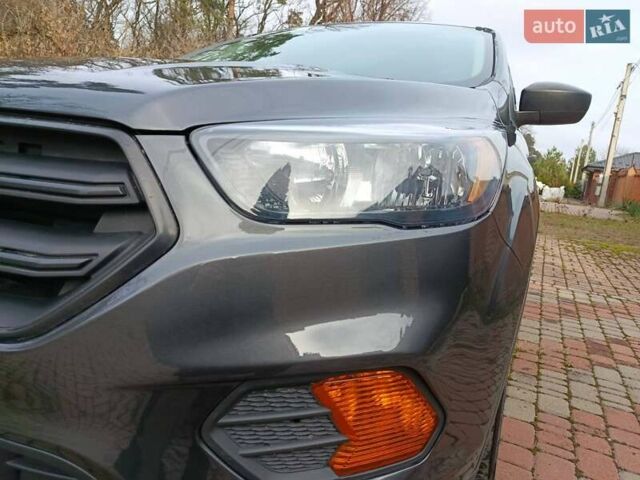 Серый Форд Эскейп, объемом двигателя 2.5 л и пробегом 127 тыс. км за 13499 $, фото 82 на Automoto.ua