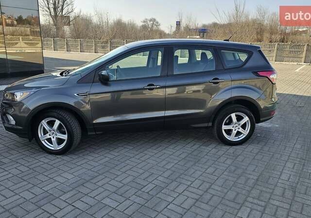Форд Эскейп 2018 в Запорожье на Automoto.ua Серый Форд Эскейп, объемом двигателя 2.5 л и пробегом 82 тыс. км за 13100 $, фото 9 на Automoto.ua