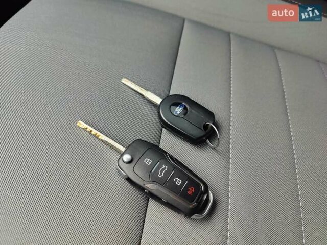 Серый Форд Эскейп, объемом двигателя 2.49 л и пробегом 54 тыс. км за 14400 $, фото 21 на Automoto.ua