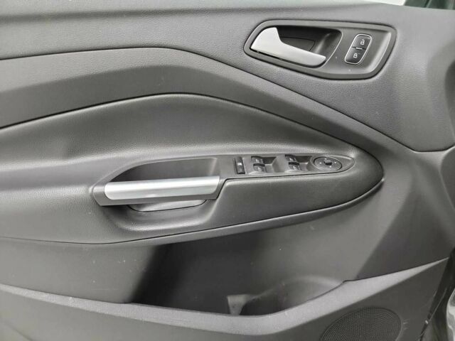 Серый Форд Эскейп, объемом двигателя 1.5 л и пробегом 135 тыс. км за 12300 $, фото 7 на Automoto.ua