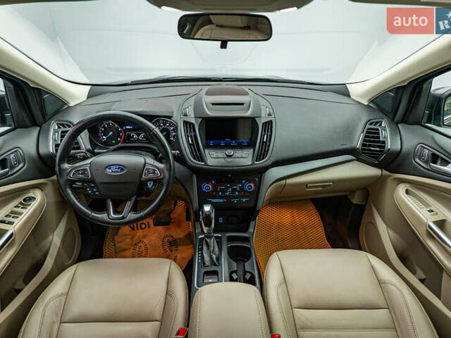 Серый Форд Эскейп, объемом двигателя 1.5 л и пробегом 106 тыс. км за 15261 $, фото 10 на Automoto.ua