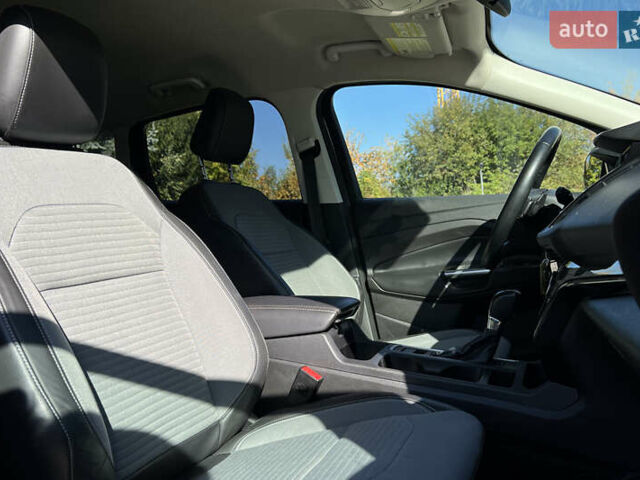 Серый Форд Эскейп, объемом двигателя 2.98 л и пробегом 128 тыс. км за 14999 $, фото 18 на Automoto.ua