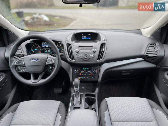 Сірий Форд Ескейп, об'ємом двигуна 1.5 л та пробігом 82 тис. км за 11999 $, фото 18 на Automoto.ua
