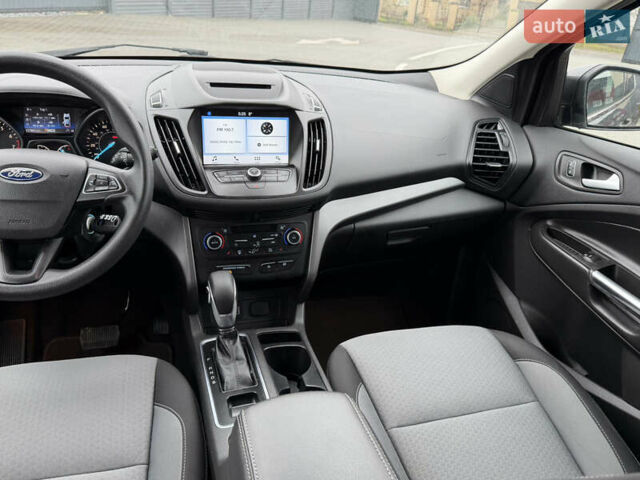 Сірий Форд Ескейп, об'ємом двигуна 1.5 л та пробігом 177 тис. км за 10300 $, фото 11 на Automoto.ua