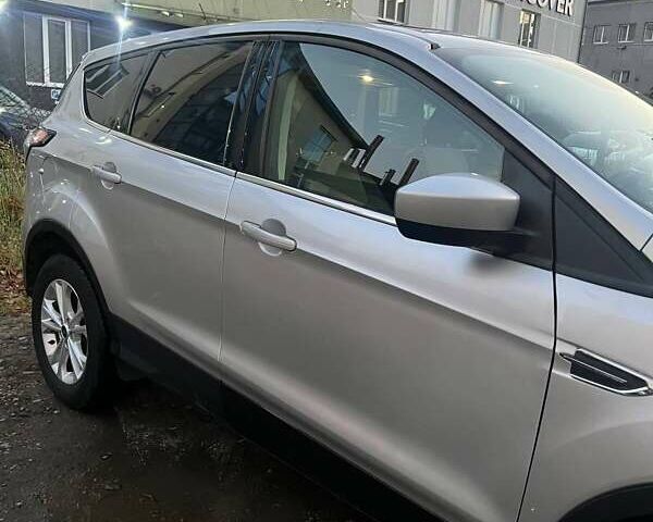 Серый Форд Эскейп, объемом двигателя 1.5 л и пробегом 190 тыс. км за 10700 $, фото 3 на Automoto.ua