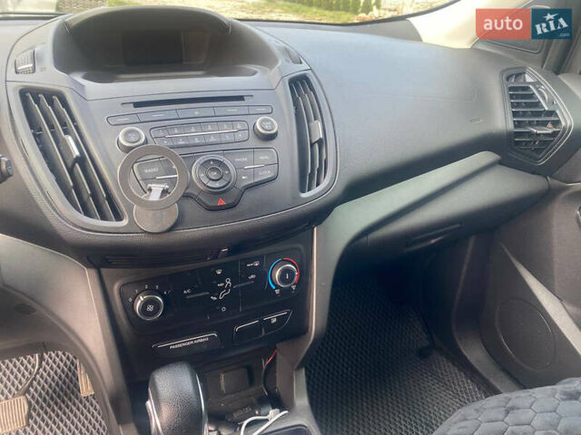 Сірий Форд Ескейп, об'ємом двигуна 2.49 л та пробігом 98 тис. км за 14500 $, фото 12 на Automoto.ua