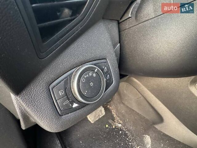 Серый Форд Эскейп, объемом двигателя 1.5 л и пробегом 266 тыс. км за 9500 $, фото 11 на Automoto.ua