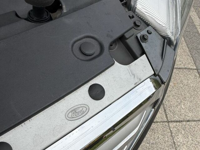 Сірий Форд Ескейп, об'ємом двигуна 1.5 л та пробігом 159 тис. км за 11500 $, фото 16 на Automoto.ua