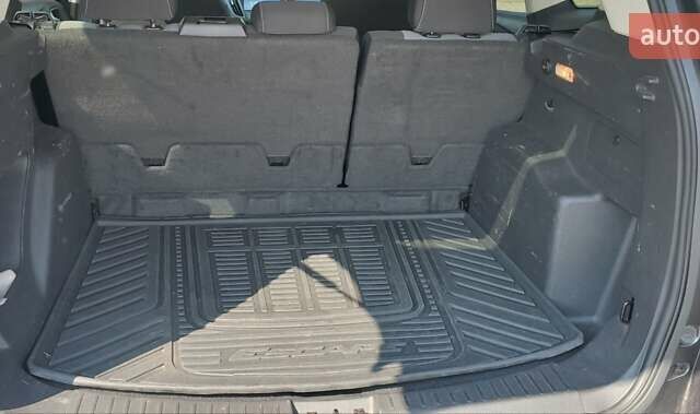 Серый Форд Эскейп, объемом двигателя 1.5 л и пробегом 210 тыс. км за 10599 $, фото 15 на Automoto.ua