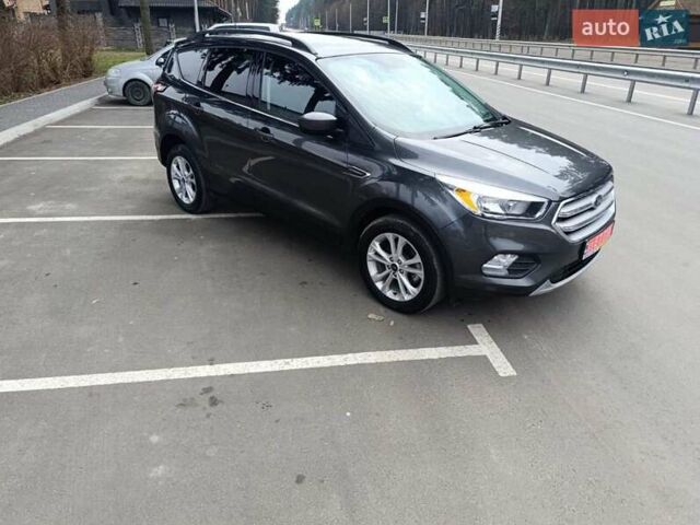 Серый Форд Эскейп, объемом двигателя 1.5 л и пробегом 204 тыс. км за 10800 $, фото 6 на Automoto.ua