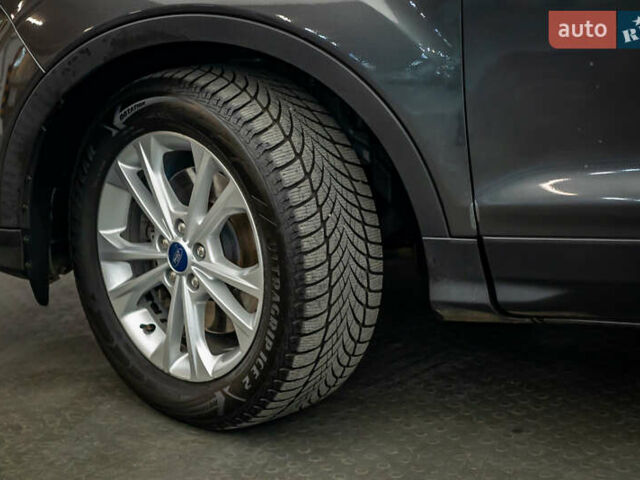 Серый Форд Эскейп, объемом двигателя 1.5 л и пробегом 106 тыс. км за 15261 $, фото 8 на Automoto.ua