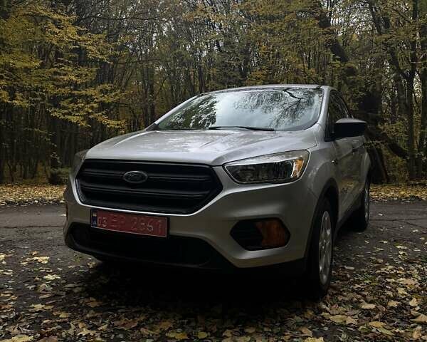 Форд Эскейп 2018 в Остоге на Automoto.ua Серый Форд Эскейп, объемом двигателя 2.5 л и пробегом 177 тыс. км за 11600 $, фото 4 на Automoto.ua