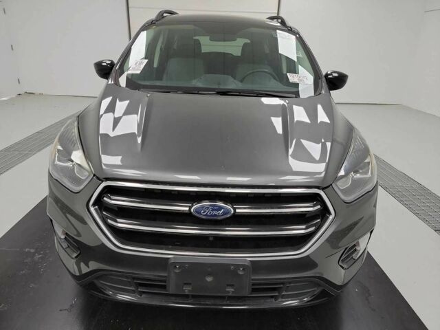 Серый Форд Эскейп, объемом двигателя 1.5 л и пробегом 135 тыс. км за 12300 $, фото 1 на Automoto.ua