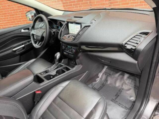 Сірий Форд Ескейп, об'ємом двигуна 2 л та пробігом 89 тис. км за 10000 $, фото 15 на Automoto.ua