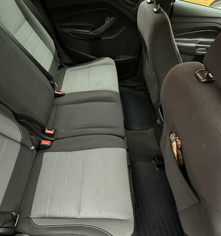 Серый Форд Эскейп, объемом двигателя 2.5 л и пробегом 118 тыс. км за 14600 $, фото 9 на Automoto.ua