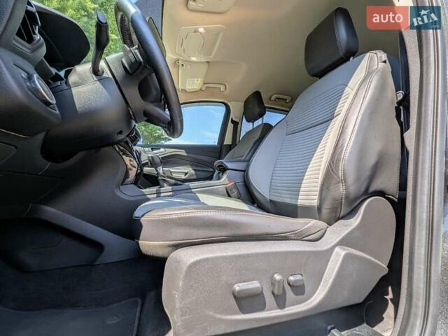 Форд Эскейп 2018 в Луцке на Automoto.ua Серый Форд Эскейп, объемом двигателя 1.5 л и пробегом 149 тыс. км за 13500 $, фото 14 на Automoto.ua