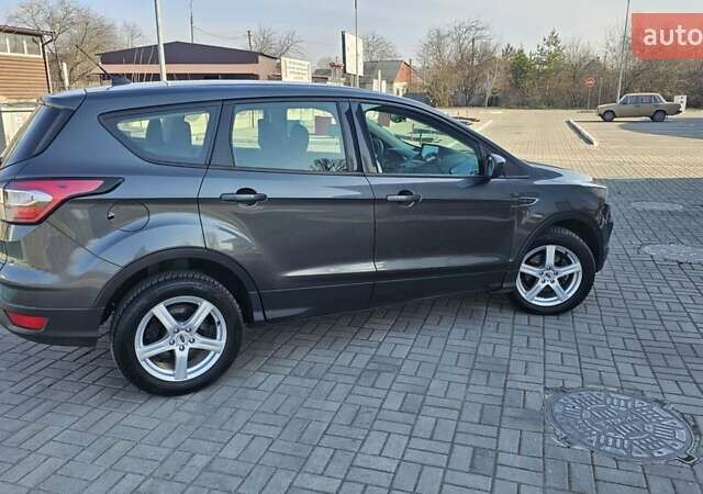 Форд Эскейп 2018 в Запорожье на Automoto.ua Серый Форд Эскейп, объемом двигателя 2.5 л и пробегом 82 тыс. км за 13100 $, фото 15 на Automoto.ua