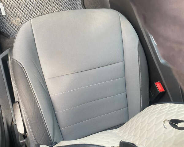 Сірий Форд Ескейп, об'ємом двигуна 2.49 л та пробігом 98 тис. км за 14500 $, фото 24 на Automoto.ua