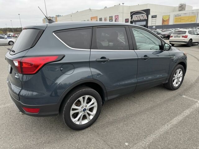 Сірий Форд Ескейп, об'ємом двигуна 1.5 л та пробігом 89 тис. км за 13850 $, фото 2 на Automoto.ua