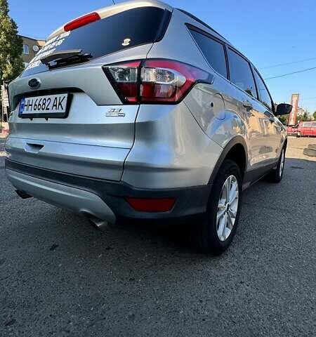 Серый Форд Эскейп, объемом двигателя 1.5 л и пробегом 122 тыс. км за 13900 $, фото 14 на Automoto.ua