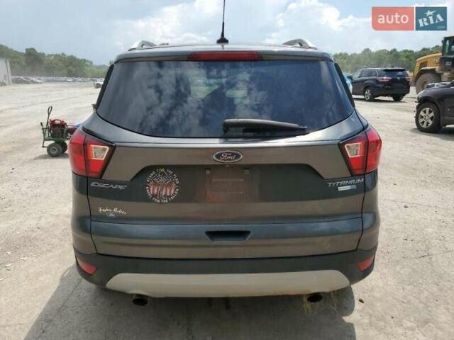 Серый Форд Эскейп, объемом двигателя 2 л и пробегом 130 тыс. км за 9600 $, фото 10 на Automoto.ua