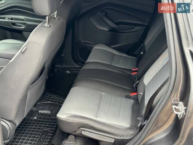Сірий Форд Ескейп, об'ємом двигуна 2.5 л та пробігом 69 тис. км за 13900 $, фото 1 на Automoto.ua
