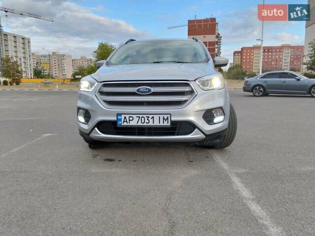 Серый Форд Эскейп, объемом двигателя 1.5 л и пробегом 78 тыс. км за 14700 $, фото 11 на Automoto.ua