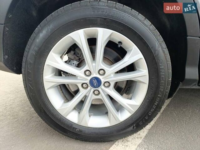 Серый Форд Эскейп, объемом двигателя 1.5 л и пробегом 204 тыс. км за 10800 $, фото 20 на Automoto.ua