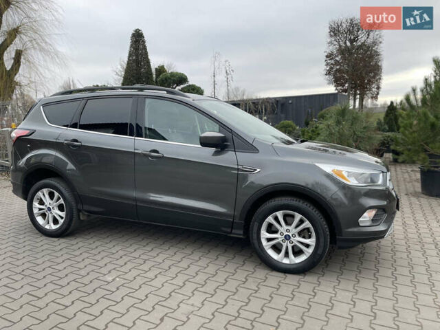 Сірий Форд Ескейп, об'ємом двигуна 1.5 л та пробігом 82 тис. км за 11999 $, фото 7 на Automoto.ua