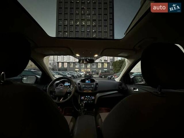 Серый Форд Эскейп, объемом двигателя 1.5 л и пробегом 190 тыс. км за 10700 $, фото 34 на Automoto.ua