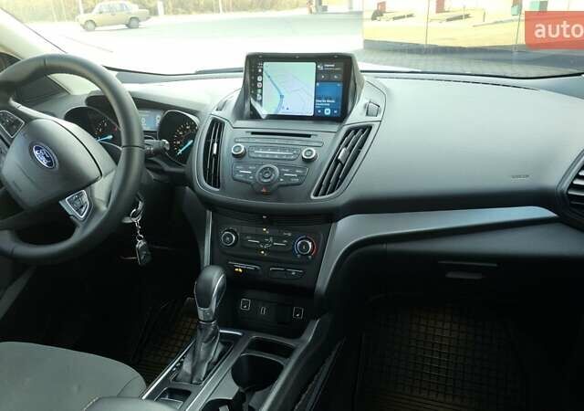 Форд Эскейп 2018 в Запорожье на Automoto.ua Серый Форд Эскейп, объемом двигателя 2.5 л и пробегом 82 тыс. км за 13100 $, фото 4 на Automoto.ua