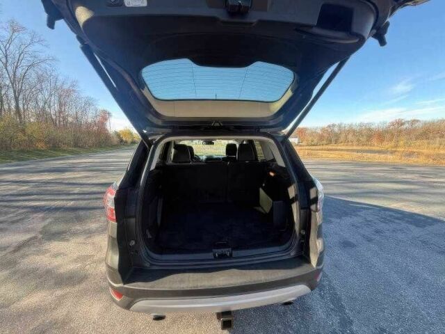 Серый Форд Эскейп, объемом двигателя 2 л и пробегом 89 тыс. км за 3500 $, фото 9 на Automoto.ua