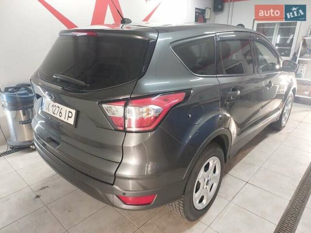 Сірий Форд Ескейп, об'ємом двигуна 2.5 л та пробігом 56 тис. км за 14500 $, фото 2 на Automoto.ua