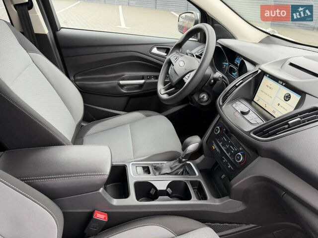 Серый Форд Эскейп, объемом двигателя 1.5 л и пробегом 177 тыс. км за 9900 $, фото 15 на Automoto.ua