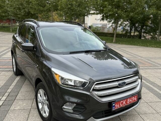 Сірий Форд Ескейп, об'ємом двигуна 1.5 л та пробігом 159 тис. км за 11500 $, фото 1 на Automoto.ua