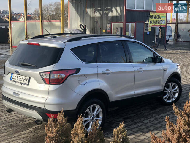 Сірий Форд Ескейп, об'ємом двигуна 1.5 л та пробігом 59 тис. км за 14300 $, фото 5 на Automoto.ua
