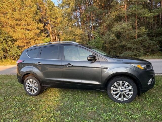 Серый Форд Эскейп, объемом двигателя 2 л и пробегом 99 тыс. км за 8000 $, фото 3 на Automoto.ua