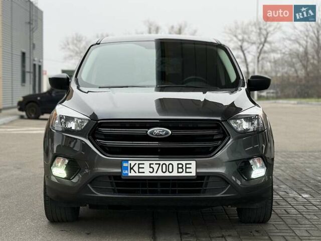 Серый Форд Эскейп, объемом двигателя 2.5 л и пробегом 148 тыс. км за 13500 $, фото 2 на Automoto.ua