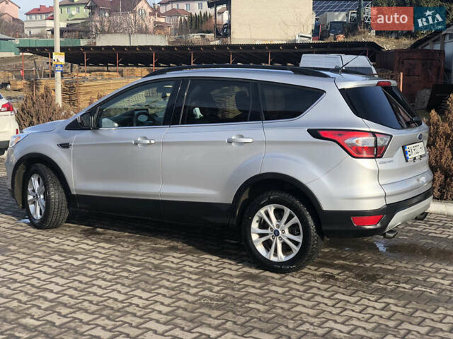 Сірий Форд Ескейп, об'ємом двигуна 1.5 л та пробігом 59 тис. км за 14300 $, фото 6 на Automoto.ua