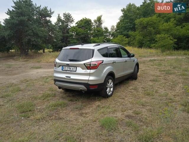 Серый Форд Эскейп, объемом двигателя 1.5 л и пробегом 145 тыс. км за 12700 $, фото 6 на Automoto.ua