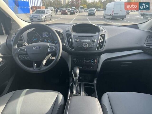 Серый Форд Эскейп, объемом двигателя 2.5 л и пробегом 127 тыс. км за 13499 $, фото 7 на Automoto.ua
